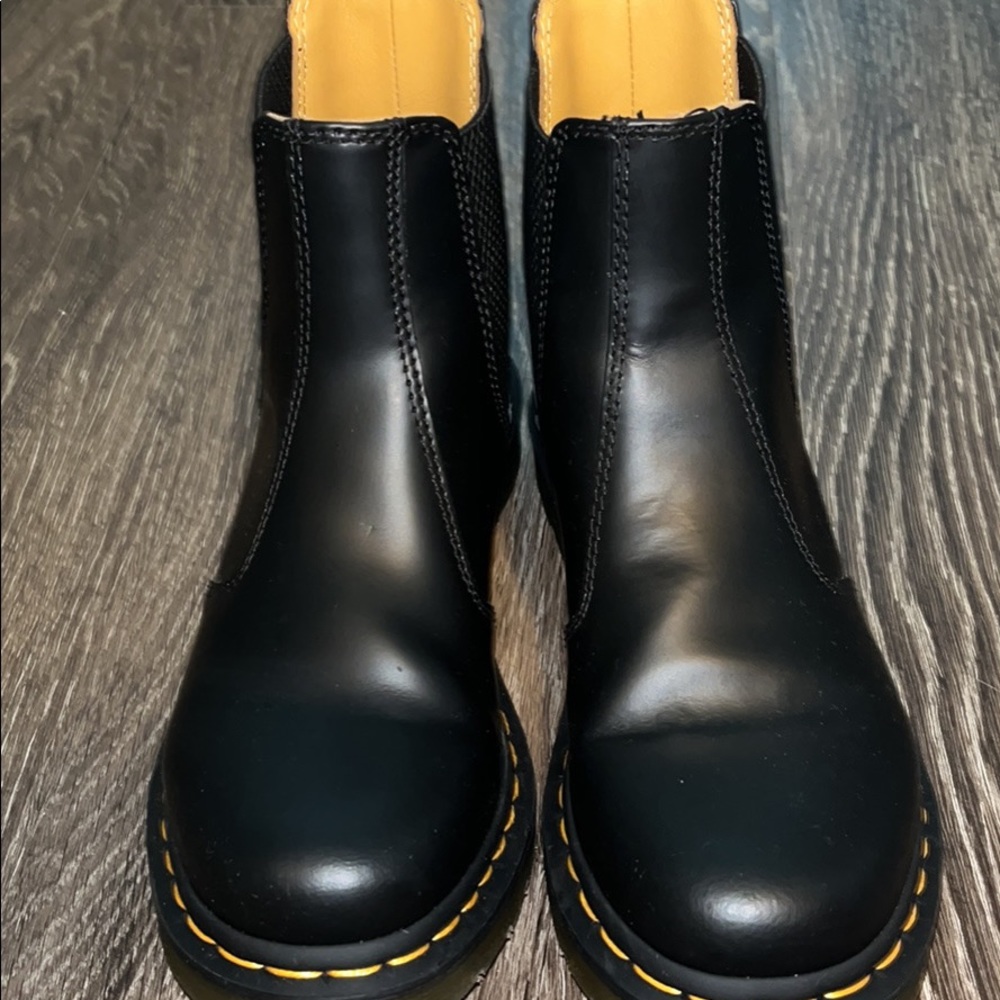 Doc Marten Chelsea Boot